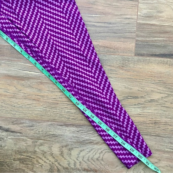 Nike Dri-Fit Purple 3/4 Athletic Leggings - Picture 10 of 11